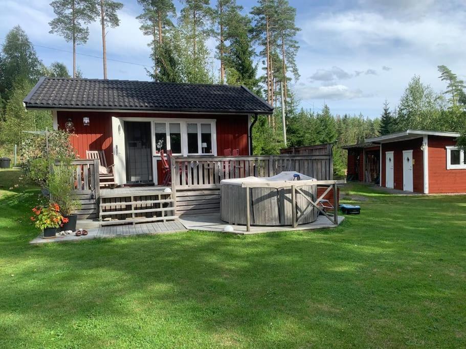 Egen Gaststuga Med Sjoutsikt Villa Mansarp ภายนอก รูปภาพ